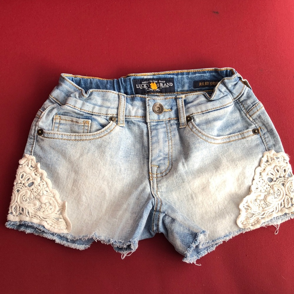 Lucky 🍀 Brand shorts for girls.